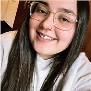 he dado clases a niños de primaria y, también he dado prácticas en diferentes colegios. Soy especialista en la mención de francés. Desde pequeña me han encantado los